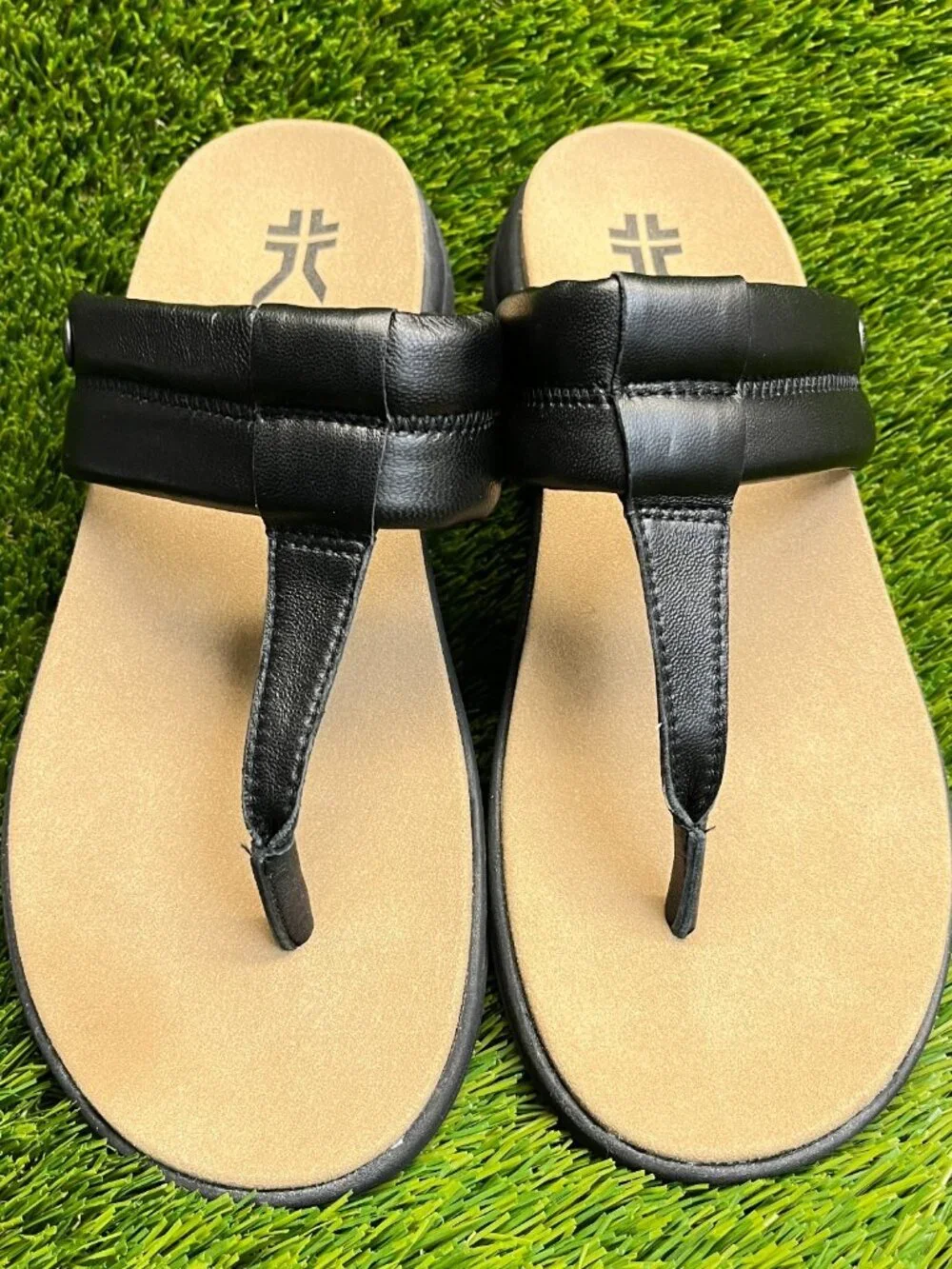 KURU Coda Suvi Black Thong Sandal with Cushioned Footbed